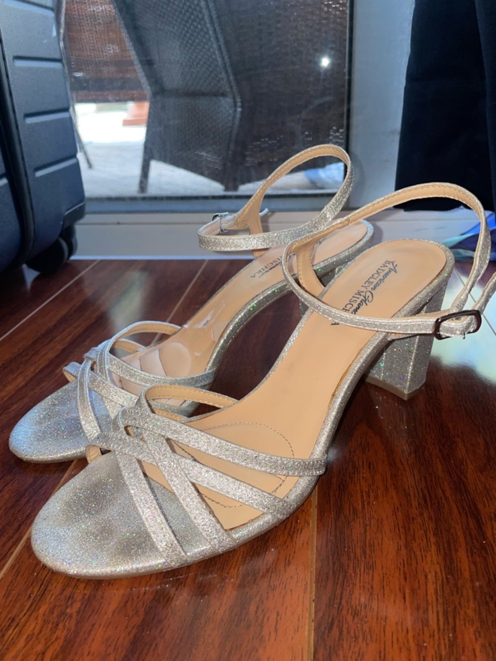 Badgley Mischka Silver Glitter Strappy Block Heel Sandals